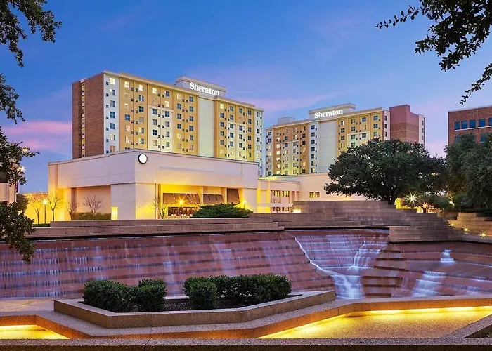 Sheraton Worth Downtown