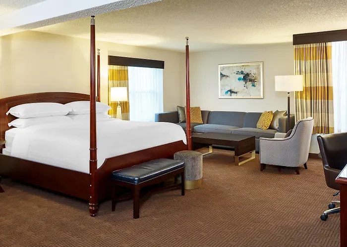 Sheraton Worth Downtown