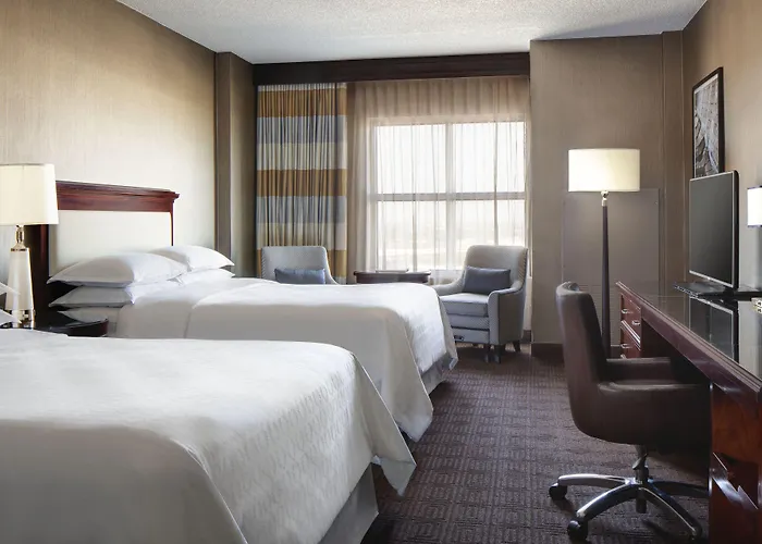 Sheraton Worth Downtown Hotel