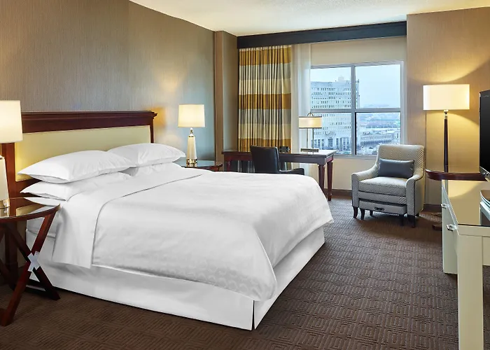 Sheraton Worth Downtown
