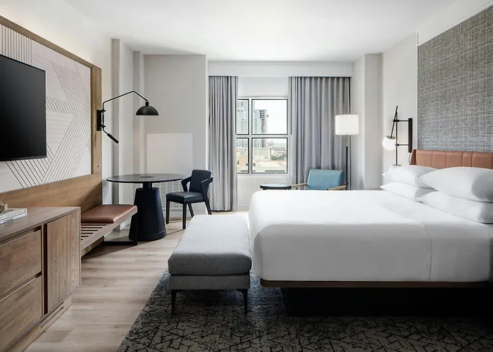 Sheraton Worth Downtown