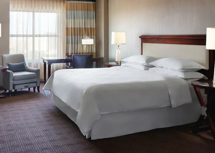 Hotel Sheraton Worth Downtown